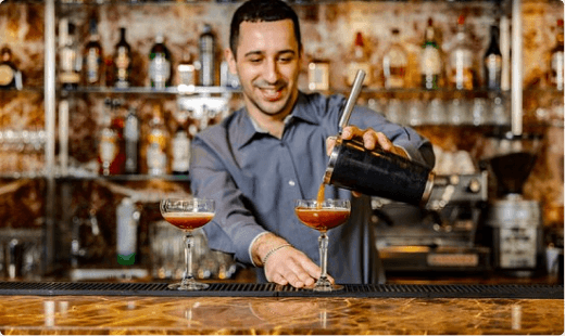 Manhattan bar-cocktail bar-Amsterdam-jobs-hotel-Crowne Plaza