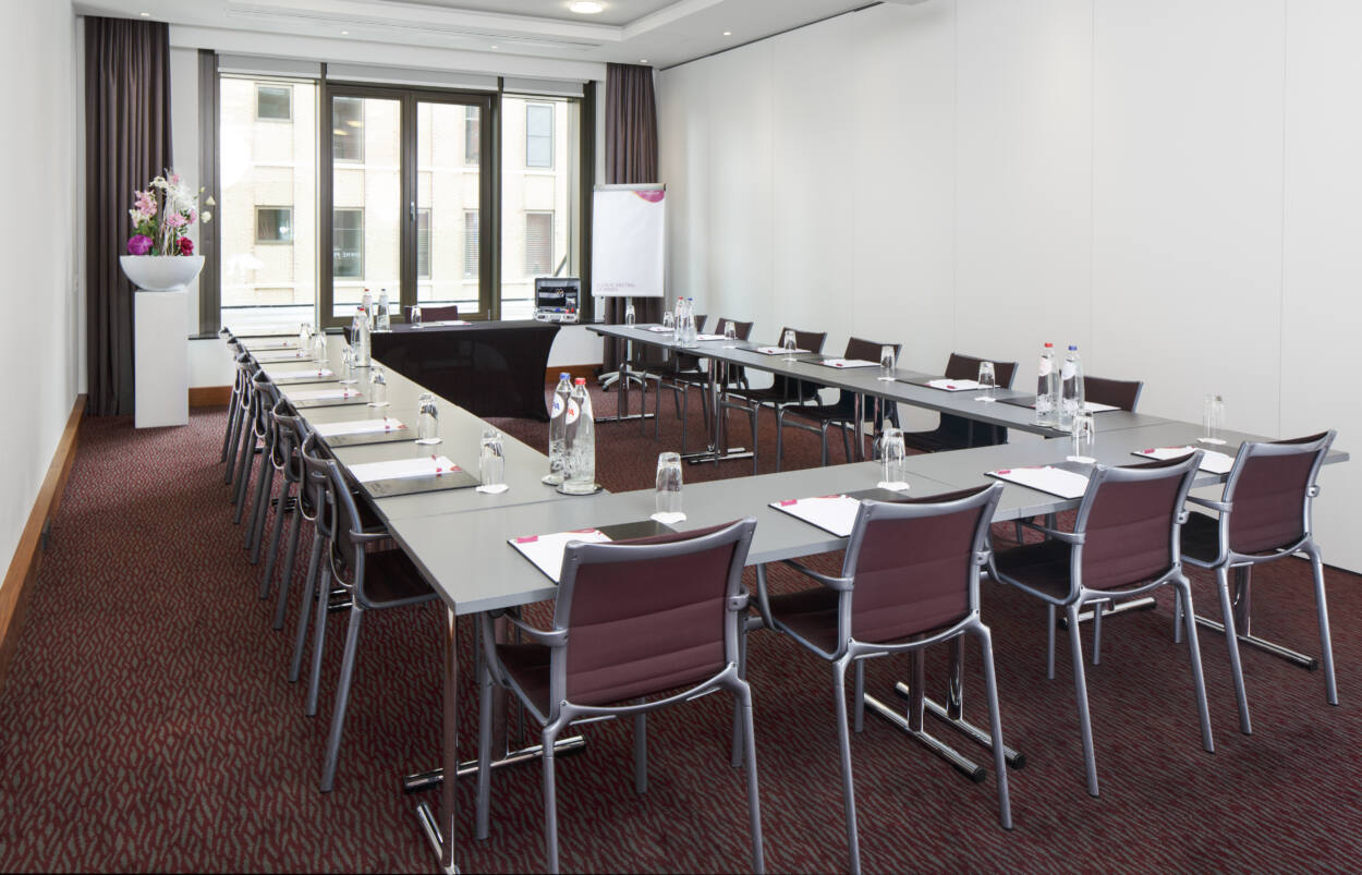 Times meeting room in U-shape style in Amsterdam for your events