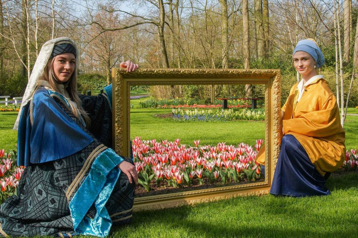 Experience the Beauty of Keukenhof: A Guide to the Famous Tulip Garden Near Amsterdam